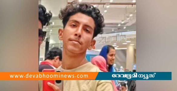 കൊല്ലത്ത് വിദ്യാർഥിയെ വീട്ടിൽക്കയറി കുത്തിക്കൊന്നു; പ്രതി ട്രെയിനിനു മുന്നിൽ ചാടി ജീവനൊടുക്കി