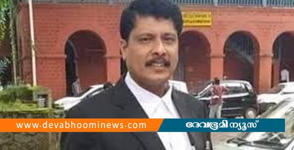 പീഡനക്കേസില്‍ ജാമ്യത്തിലിറങ്ങി വീണ്ടും പീഡനം; മുന്‍ സര്‍ക്കാര്‍ അഭിഭാഷകനെതിരെ പരാതിയുമായി യുവതി