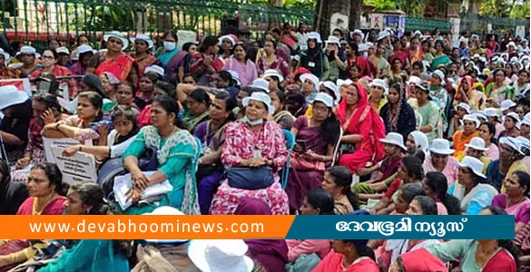 ആശ വര്‍ക്കര്‍മാര്‍ നിരാഹാര സമരം അവസാനിപ്പിച്ചു; മെയ് അഞ്ച് മുതല്‍ രാപകല്‍ സമരയാത്ര