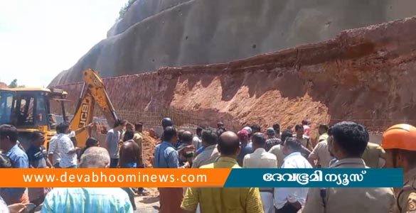 കാസര്‍ഗോഡ് ദേശീയപാത നിര്‍മാണത്തിനിടെ മണ്ണിടിച്ചിൽ; തൊഴിലാളി മരിച്ചു