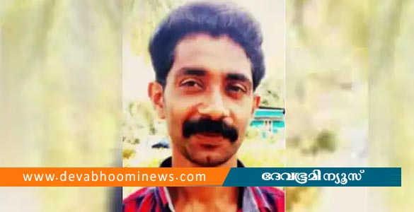 വയനാട്ടിൽ മരത്തടിയുമായി തെന്നി വീണ് യുവാവിന് ദാരുണാന്ത്യം