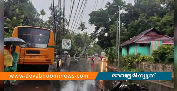 എറണാകുളത്ത് മിനി ലോറിയും ബൈക്കും കൂട്ടിയിടിച്ച് ബൈക്ക് യാത്രികനായ യുവാവിന് ദാരുണാന്ത്യം