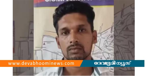 കൊടുന്തിരപ്പുള്ളിയിൽ യുവാവ്‌ വെട്ടേറ്റ്‌ മരിച്ചു: അച്ഛൻ കസ്റ്റഡിയിൽ