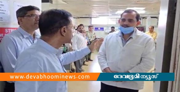 ഡോക്ടറെ പരസ്യമായി ശകാരിച്ച സംഭവം; മാപ്പ് ചോദിച്ച് ഗോവ ആരോഗ്യമന്ത്രി