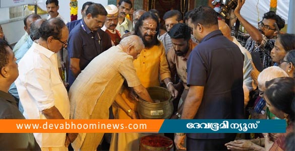 പൗർണ്ണമിക്കാവിൽ ഉഗ്ര രക്തചാമുണ്ഡി ദേവിയുടെ ശ്രീകോവിൽ സമർപ്പിച്ചു