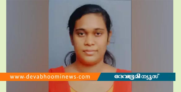 അരൂരിൽ പാമ്പു കടിയേറ്റ് ചികിത്സയിലായിരുന്ന യുവതി മരിച്ചു