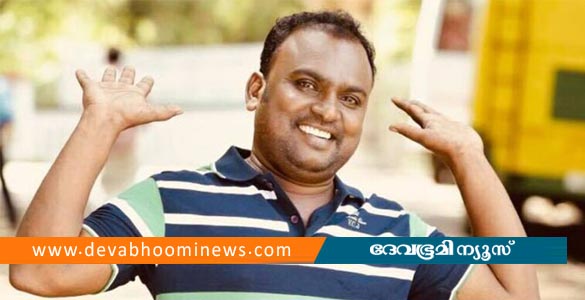 പാലക്കാട് ടാങ്കർ ലോറിക്ക് പിന്നില്‍ കാര്‍ ഇടിച്ച് അപകടം: നടൻ ബിജുക്കുട്ടന് പരിക്ക്