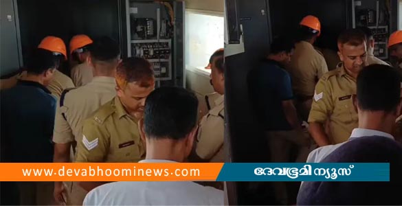 തിരൂർ റെയിൽവേ സ്റ്റേഷനിൽ യാത്രക്കാർ ലിഫ്റ്റിൽ കുടുങ്ങി