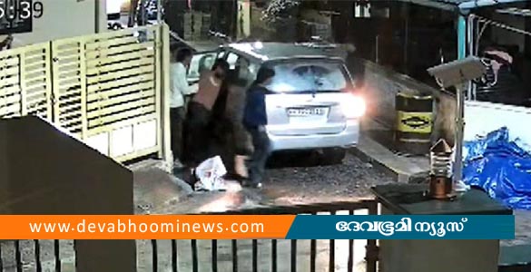 നടക്കാവില്‍ നിന്ന് തട്ടിക്കൊണ്ടുപോയ യുവാവിനെ കണ്ടെത്തി