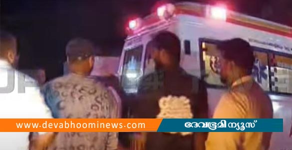 കളിയാക്കിയതിനെ ചൊല്ലി തര്‍ക്കം; കുന്നംകുളത്ത് ആംബുലന്‍സ് ഡ്രൈവര്‍മാര്‍ ഏറ്റുമുട്ടി