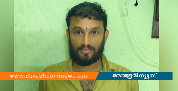 കാട്ടുപന്നിയെ വേട്ടയാടിയതിന് അറസ്റ്റ്; ജാമ്യത്തിൽ ഇറങ്ങിയ യുവാവ് തൂങ്ങി മരിച്ച നിലയിൽ