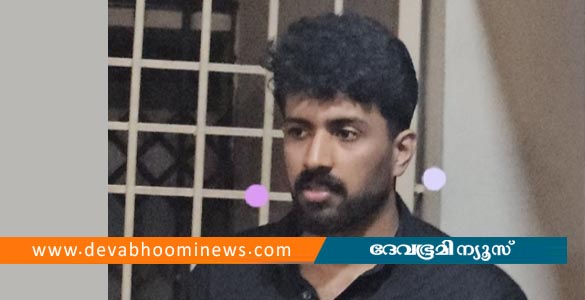 കോളറില്‍ കാമറ, ചെവിയില്‍ ബ്ലൂടൂത്ത്; പിഎസ്‌സി പരീക്ഷയില്‍ ഹൈടെക്ക് കോപ്പിയടി, ഉദ്യോഗാര്‍ഥി പിടിയില്‍
