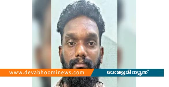 പ്രണയംനടിച്ച് 14-കാരിയെ ഗർഭിണിയാക്കി; സ്വകാര്യ ബസ് ഡ്രൈവർ പിടിയിൽ