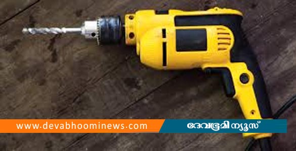 തിരുവനന്തപുരത്ത് ഡ്രില്ലിങ് മെഷീൻ തലയിൽ തുളച്ചു കയറി രണ്ടര വയസുകാരന് ദാരുണാന്ത്യം