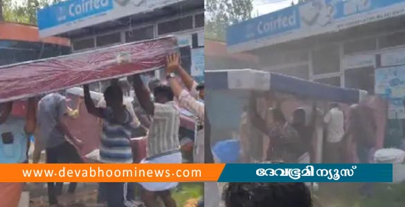 ആലപ്പുഴയിൽ കയര്‍ഫെഡ് ഷോറൂമില്‍ തീപിടിത്തം