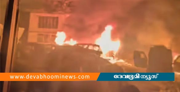 ജമ്മുകശ്മീരിലെ പൊലീസ് സ്റ്റേഷനില്‍ വന്‍ സ്‌ഫോടനം; ഏഴ് മരണം