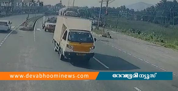 കഞ്ചിക്കോട് സിഗ്നല്‍ തെറ്റിച്ചുവന്ന പിക്കപ്പ് വാനിടിച്ച് യുവാവിന് ദാരുണാന്ത്യം