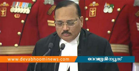 സുപ്രീംകോടതിയുടെ 53-ാമത് ചീഫ് ജസ്റ്റിസായി ജസ്റ്റിസ് സൂര്യകാന്ത് ചുമതലയേറ്റു