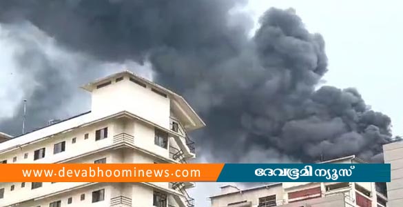 കോഴിക്കോട് ബേബി മെമ്മോറിയല്‍ ആശുപത്രിയില്‍ തീപിടിത്തം