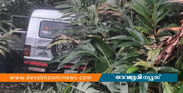 നെടുങ്കണ്ടത്ത് തൊഴിലാളികൾ സഞ്ചരിച്ച വാഹനം അപകടത്തിൽപ്പെട്ടു; 5 പേർക്ക് പരിക്ക്