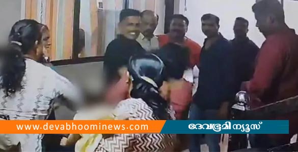 എറണാകുളം നോർത്ത് പൊലീസ് സ്റ്റേഷനിൽ ഗർഭിണിക്ക് മർദനം; ദൃശ്യങ്ങൾ പുറത്ത്