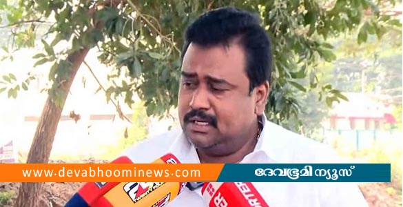 ഇനിയും വേട്ടയാടരുത്, ജീവനൊടുക്കും; മാധ്യമങ്ങള്&zwj;ക്ക് മുന്നില്&zwj; പൊട്ടിക്കരഞ്ഞ് മണി