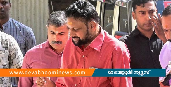 ആരോഗ്യനില തൃപ്തികരം; തന്ത്രി കണ്ഠരര് രാജീവരെ ജയിലിലേക്ക് മാറ്റി