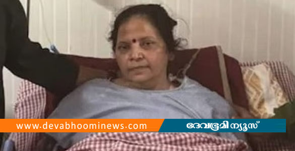 ആംബുലൻസ് റോഡിലെ കുഴിയിൽ വീണു; മസ്തിഷ്&zwnj;ക മരണം സംഭവിച്ച വീട്ടമ്മയ്ക്ക് പുതുജീവൻ