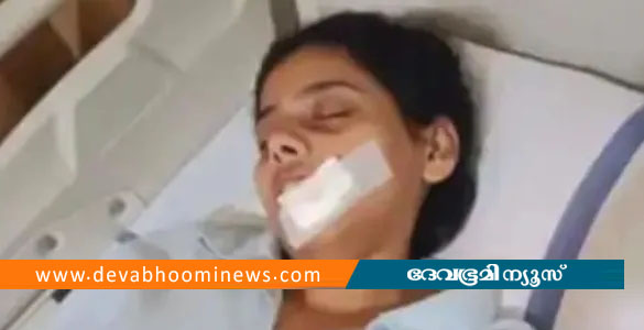 കോഴിക്കോട് ട്രെയിനിനു നേരെ കല്ലേറ്; വിദ്യാര്&zwj;ഥിനിക്ക് ഗുരുതര പരിക്ക്