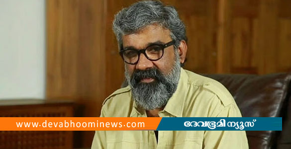 നടിയുടെ പീഡനപരാതി; സംവിധായകൻ രഞ്ജിത്തിനെ ഫെഫ്&zwnj;കയിൽ നിന്ന് സസ്&zwnj;പെൻഡ് ചെയ്&zwnj;തു