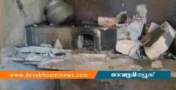നെടുമങ്ങാട് ഗ്യാസ് സിലിണ്ടർ പൊട്ടിത്തെറിച്ച് അച്ഛനും മകനും പരിക്ക്