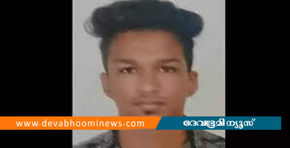 പുഴുത്ത പട്ടി എന്നാണ് വകുപ്പ് മേധാവി വിളിച്ചിരുന്നത്; വിദ്യാർഥിയുടെ ആത്മഹത്യയിൽ ഗുരുതര ആരോപണവുമായി കുടുംബം