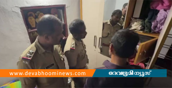 വടകരയിൽ വിവാഹ വീട്ടിൽ മോഷണം; മൂന്ന് പവന്&zwj;റെ സ്വര്&zwj;ണമാല കവർന്നു