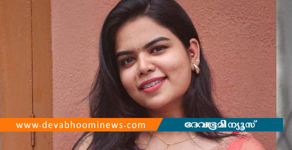 പുഴയില്&zwj; വീണ സുഹൃത്തിനെ രക്ഷിക്കാന്&zwj; ശ്രമം; ടെക്&zwnj;നോപാര്&zwj;ക് ജീവനക്കാരി മുങ്ങിമരിച്ചു