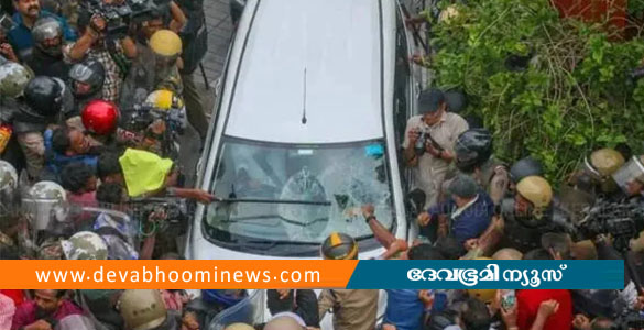 ഇ ഡി ഉദ്യോഗസ്ഥരെ ആക്രമിച്ച കേസ്; പ്രതികളുടെ ഫോണിൽ ഗൂഢാലോചനയ്&zwnj;ക്ക് തെളിവില്ല