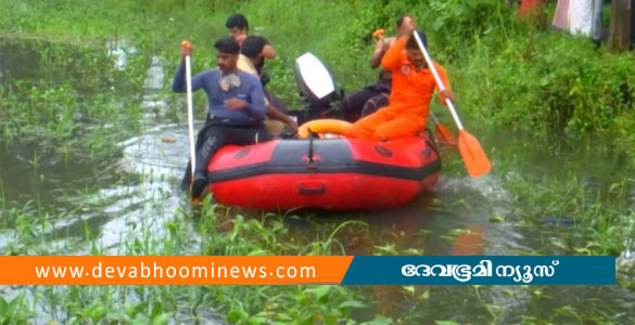 നെടുപുഴയില്&zwj; ബോട്ട് മറിഞ്ഞ് അപകടം; രണ്ട് പേര്&zwj; മരിച്ചു; മൂന്നുപേർ നീന്തിക്കയറി