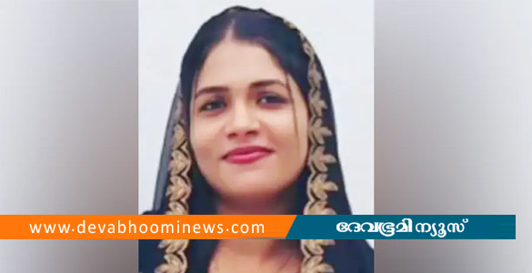 ഷെഹനയുടേത് തൂങ്ങിമരണം: പോസ്റ്റ്&zwnj;മോര്&zwj;ട്ടം റിപോര്&zwj;ട്ട് പുറത്ത്