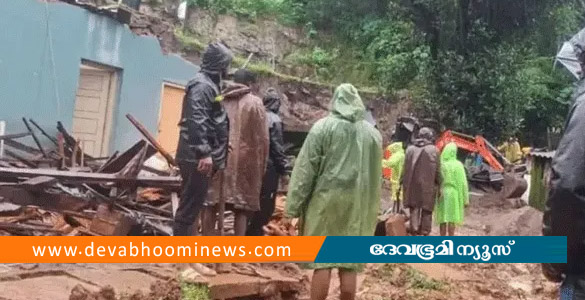 ശിവമോഗയിൽ വീടിനു മുകളിൽ കുന്നിടിഞ്ഞുവീണ് മൂന്ന് മരണം