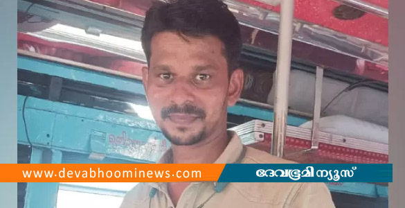 കോഴിക്കോട് സ്വകാര്യ ബസിനുള്ളിൽ ഡ്രൈവർ ജീവനൊടുക്കിയ നിലയിൽ