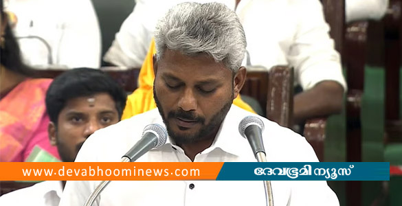 വിവാഹത്തിന് യുവതികള്&zwj;ക്ക് സ്വര്&zwj;ണവും പട്ടുസാരിയും; വിജയ് സർക്കാരിന്റെ ബജറ്റ് പ്രഖ്യാപനങ്ങൾ ഇങ്ങനെ