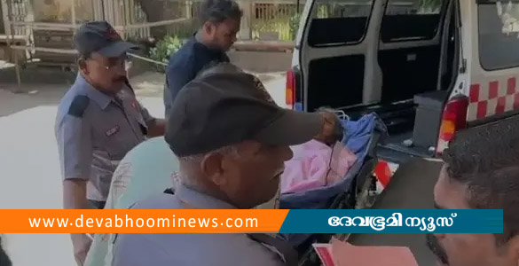 വടകരയിൽ കെഎസ്ഇബിയുടെ തോട്ടി തട്ടി കാൽനട യാത്രക്കാരിക്ക് ഗുരുതര പരിക്ക്