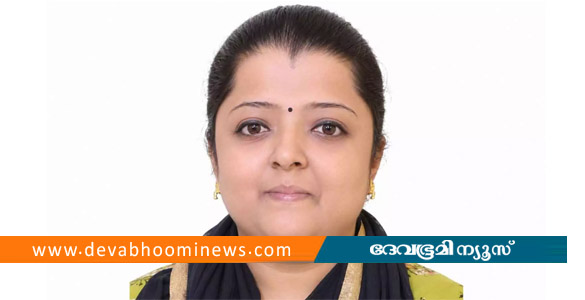 പറവൂരില്&zwj; ബസില്&zwj; നിന്ന് തെറിച്ചു വീണ് യുവതിക്ക് ദാരുണാന്ത്യം