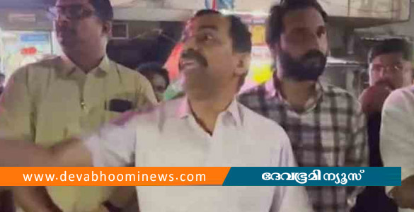 യൂത്ത് കോൺഗ്രസ് പറഞ്ഞാൽ തല്ലിക്കൊല്ലാനും പൊലീസ് തയ്യാറാകും- ഇഫ്തിഖാറുദ്ദീന്&zwj;