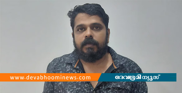 ഇടുക്കിയിൽ ക്ഷേത്രത്തിലെ തിരുവാഭരണം അടിച്ചു മാറ്റിയ പൂജാരി പിടിയിൽ
