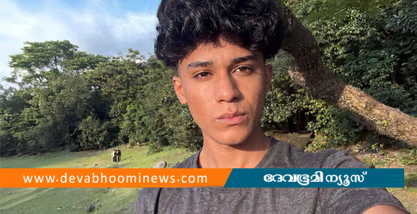 രാത്രി ചായ കുടിക്കാന്&zwj; ബൈക്കുമായി പോയി; നിയന്ത്രണം വിട്ട് മതിലില്&zwj; ഇടിച്ച് 17 കാരന്&zwj; മരിച്ചു